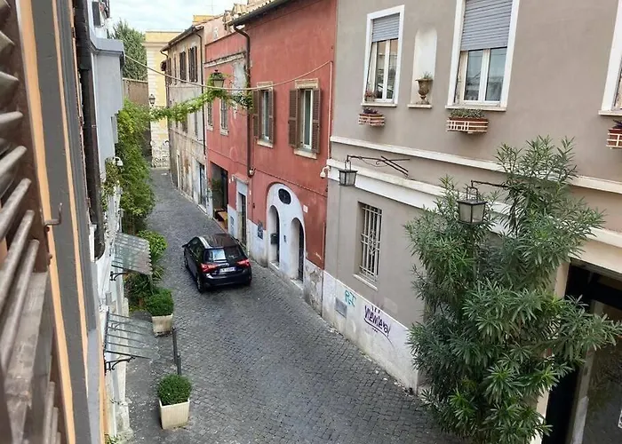 Flat - Piazza San Cosimato By YourHost
